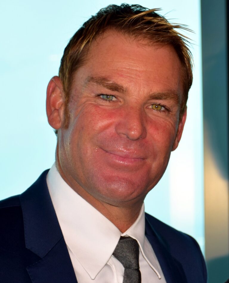 Shane_Warne_February_2015
